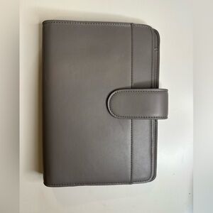 Aura Estelle Airy A5 in Ash Grey